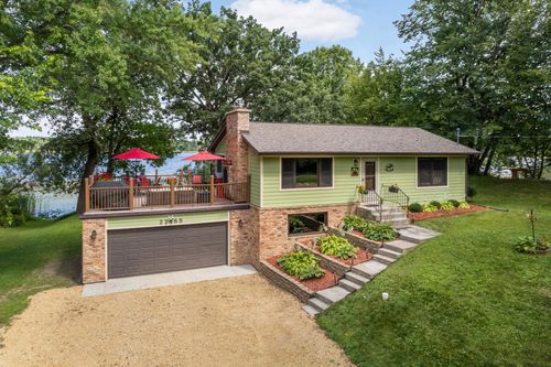 27985 Lakelawn Dr, Lindstrom, MN, 55045-8313 | Card Image