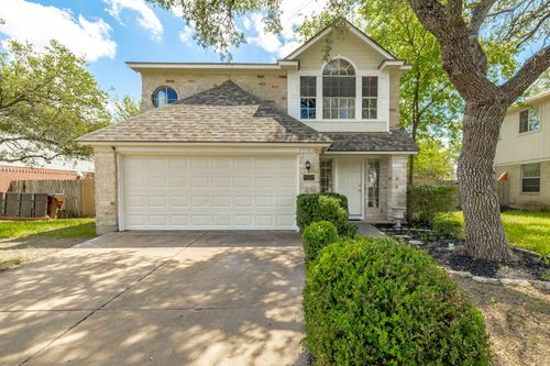 8413 Priest River Dr, Round Rock, TX, 78681-3525 | Card Image