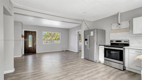 1240 Sw 32nd Ave, Fort Lauderdale, FL, 33312-2751 | Card Image