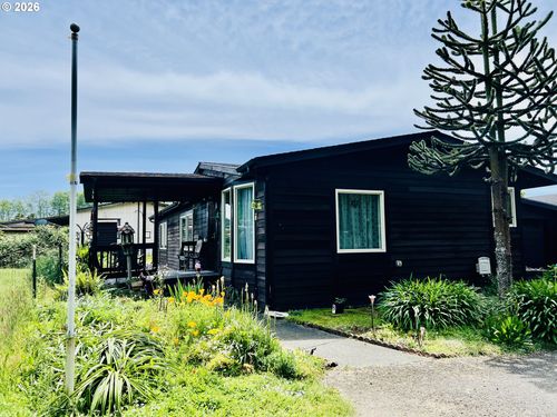 10-16063 Driftwood Ln, Brookings, OR, 97415 | Card Image