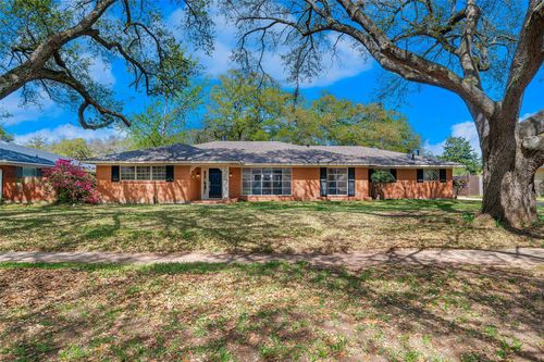 2309 Arlington Pl, Bossier City, LA, 71111-2422 | Card Image