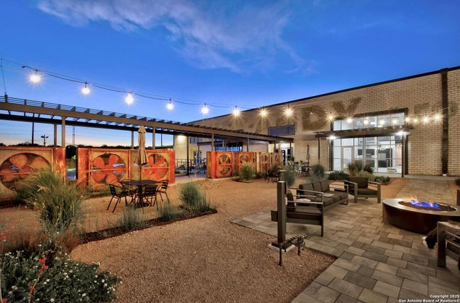 APT-313 - 215 Coca Cola Pl, Condo with 3 bedrooms, 3 bathrooms and null parking in San Antonio TX | Image 8