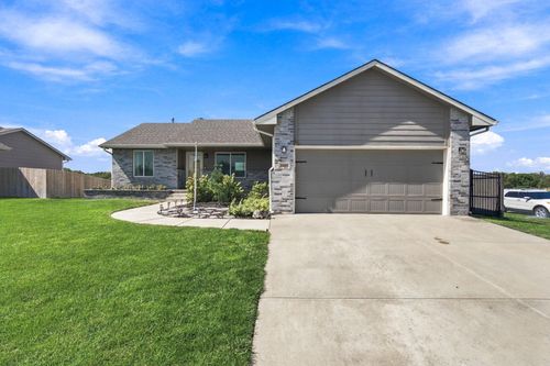 1905 N Kentucky Ln, Wichita, KS, 67235-1249 | Card Image