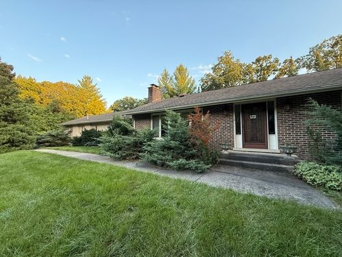 1842 Thomas Atkinson Rd, Inverness, IL, 60067-4425 | Card Image