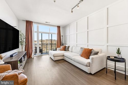 unit-557-145 Riverhaven Dr, OXON HILL, MD, 20745-1072 | Card Image