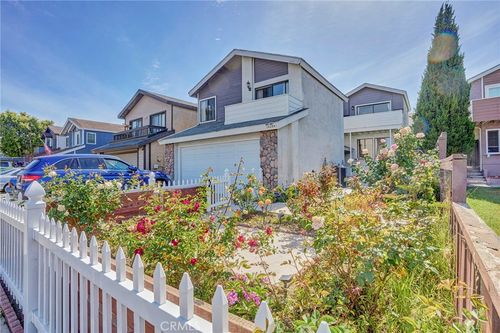 1409 Lakeside Ln, Huntington Beach, CA, 92648-3758 | Card Image