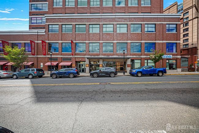 APT-2114 - 110 Somerset St, Townhouse with 1 bedrooms, 2 bathrooms and null parking in New Brunswick NJ | Image 24