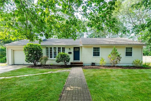185 Brookhaven Rd, North Kingstown, RI, 02852-1973 | Card Image