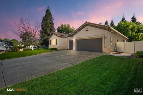 5805 Gold Ranch Way, Bakersfield, CA, 93306-7697 | Card Image