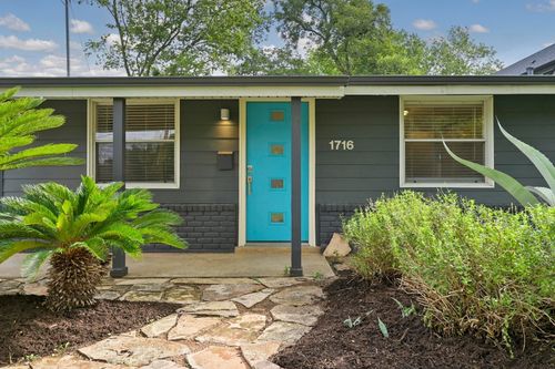 1716 W Saint Johns Ave, Austin, TX, 78757-1822 | Card Image