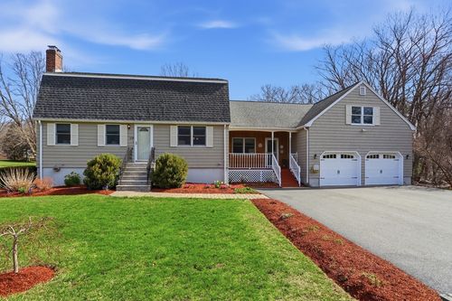 110 Starr Ave, Tewksbury, MA, 01876-4608 | Card Image