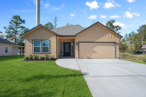 147 Knollwood Ln, Livingston, TX, 77351-4575 | Card Image