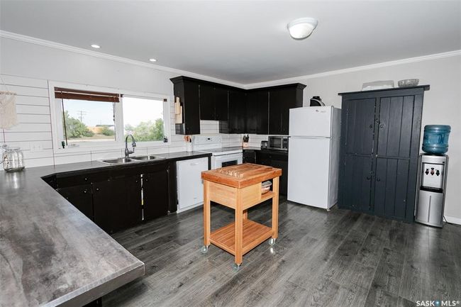 624 Pacific Ave, Home with 4 bedrooms, 2 bathrooms and 5 parking in Kerrobert SK | Image 7