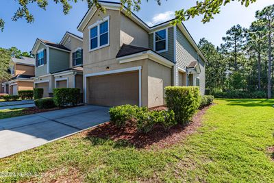 8627 Victoria Falls Drive, House other with 3 bedrooms, 2 bathrooms and null parking in Jacksonville FL | Image 2