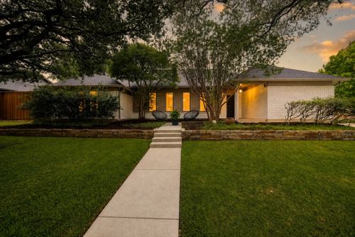 9535 Viewside Dr, Dallas, TX, 75231-1505 | Card Image