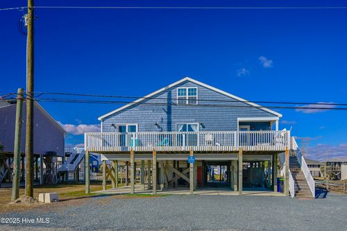 1611 New River Inlet Rd, N Topsail Beach, NC, 28460-9261 | Card Image