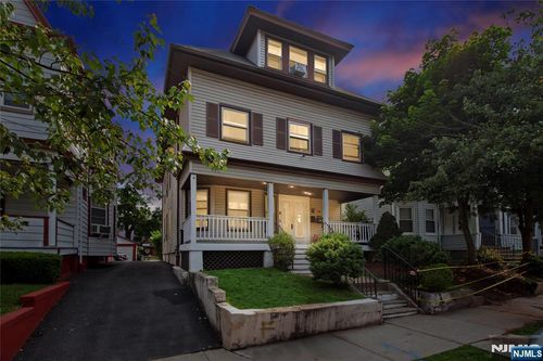 409 Berwick St, Orange, NJ, 07050-2131 | Card Image