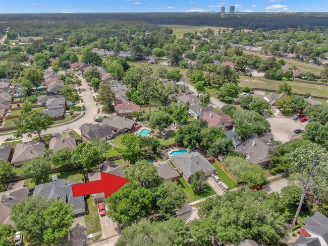 LOCATED IN IMPERIAL OAKS (NEAR THE WOODLANDS) | Image 41