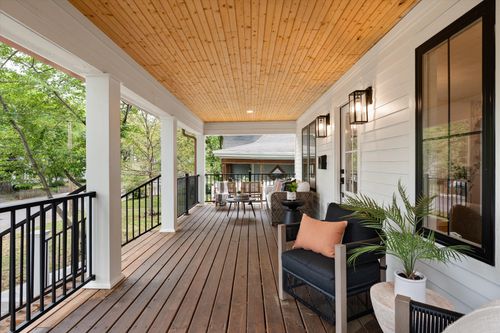 1111 Pennock Ave, Nashville, TN, 37207-5713 | Card Image