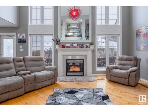 1062 Tory Rd Nw, Edmonton, AB, T6R3A5 | Card Image