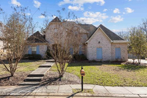 213 Iron Horse Sta, Brandon, MS, 39042-6070 | Card Image