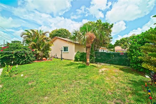 10471 Sw 174th Ter, Miami, FL, 33157-4157 | Card Image