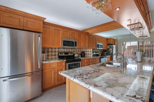 6021 Nw 54th Ln, Tamarac, FL, 33319-2454 | Card Image