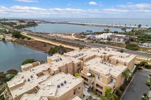 344-4025 Canario St, Carlsbad, CA, 92008-6103 | Card Image