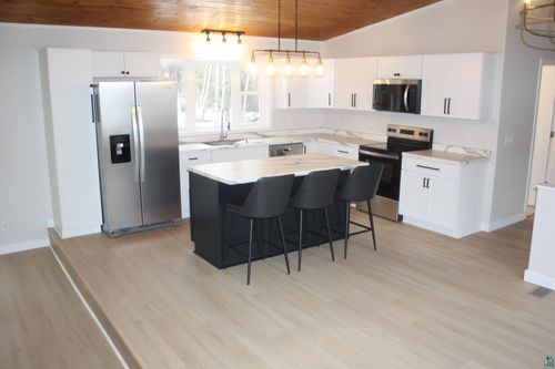 7195 E State Road 13, South Range, WI, 54874-8712 | Card Image