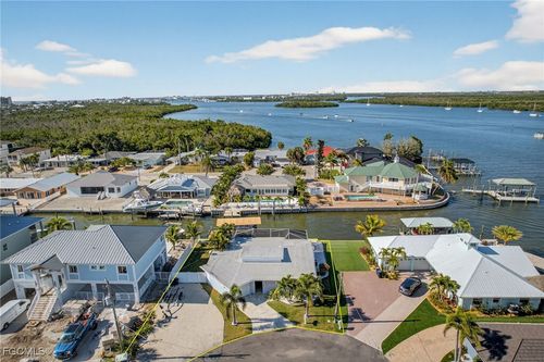 467 Madison Ct, FORT MYERS BEACH, FL, 33931-3644 | Card Image