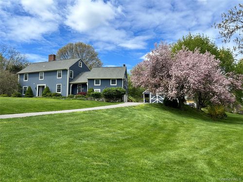 2 Pinetree Dr, Katonah, NY, 10536-3335 | Card Image