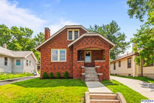 6039 S 39th St, Omaha, NE, 68107-3819 | Card Image