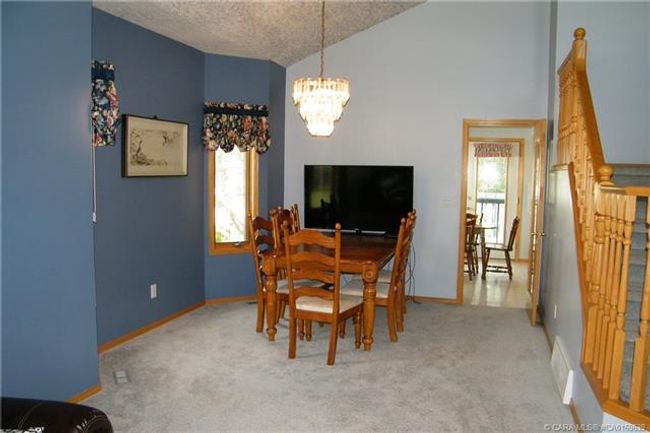 5606 46 Avenue W, Home with 5 bedrooms, 2 bathrooms and 2 parking in Forestburg AB | Image 11