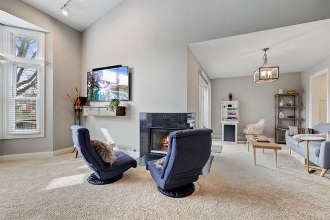 10647 Hollow Tree Rd, Home with 3 bedrooms, 4 bathrooms and null parking in Orland Park IL | Image 5
