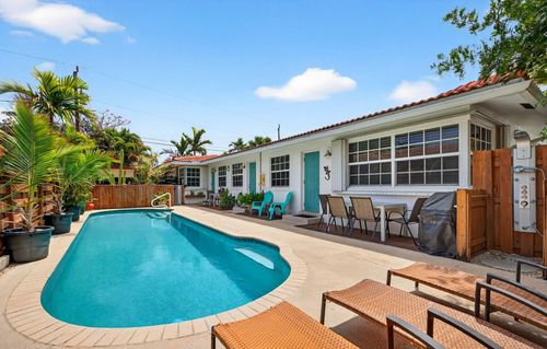 4532 Poinciana St, Lauderdale By The Sea, FL, 33308-3518 | Card Image