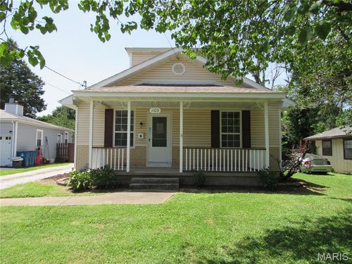 1109 Saint Clair Ave, Collinsville, IL, 62234-1402 | Card Image