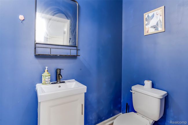 B-59625 Twin Pines dr, Lyon Twn-Inside-3.jpg | Image 9