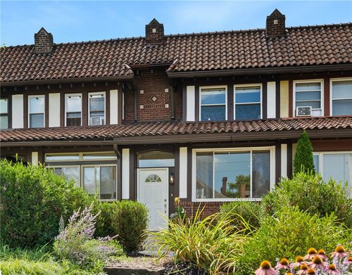 1616 Denniston St, Pittsburgh, PA, 15217-1458 | Card Image