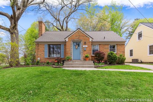1518 Gladstone Dr Se, Grand Rapids, MI, 49506-3923 | Card Image