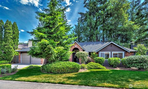 1832 231st Place Ne, Sammamish, WA, 98074 | Card Image