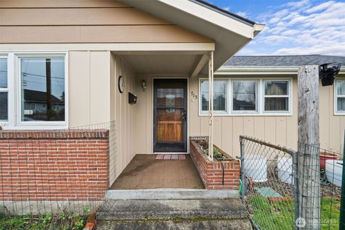 715 Euclid Way, Centralia, WA, 98531-3023 | Card Image