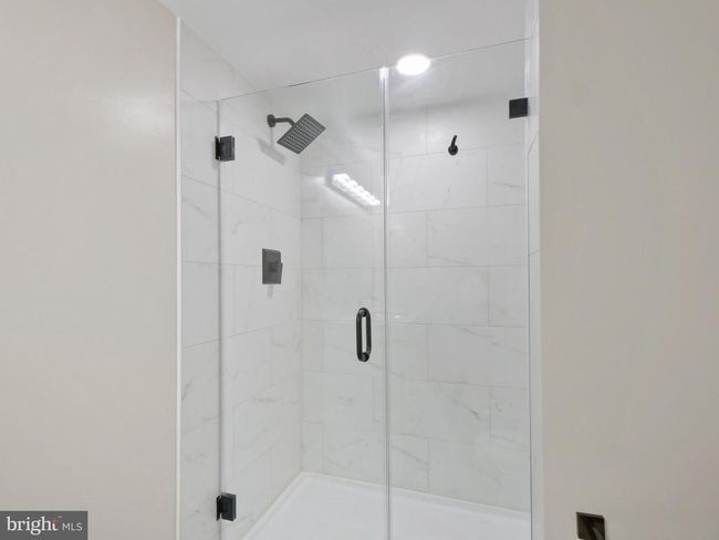 9228 Lake Braddock Dr, House other with 5 bedrooms, 4 bathrooms and null parking in BURKE VA | Image 38
