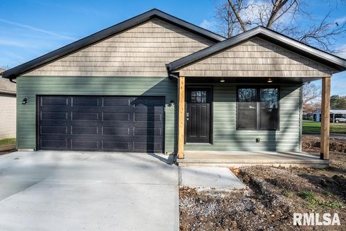 1801 W Adams St, Herrin, IL, 62948-1353 | Card Image