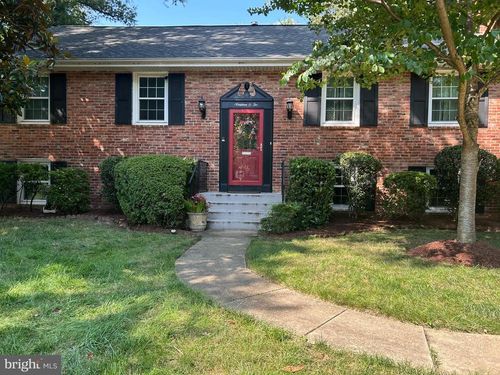 1902 Stirrup Ln, ALEXANDRIA, VA, 22308-2246 | Card Image