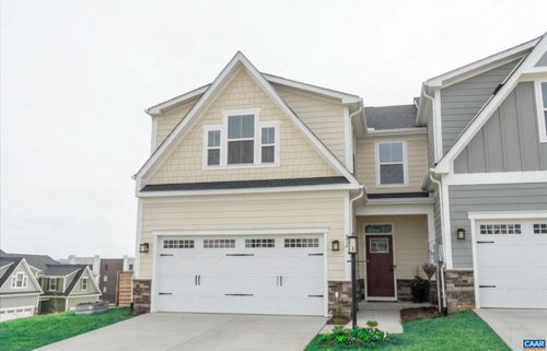 832 Swede St, Charlottesville, VA, 22901-9031 | Card Image