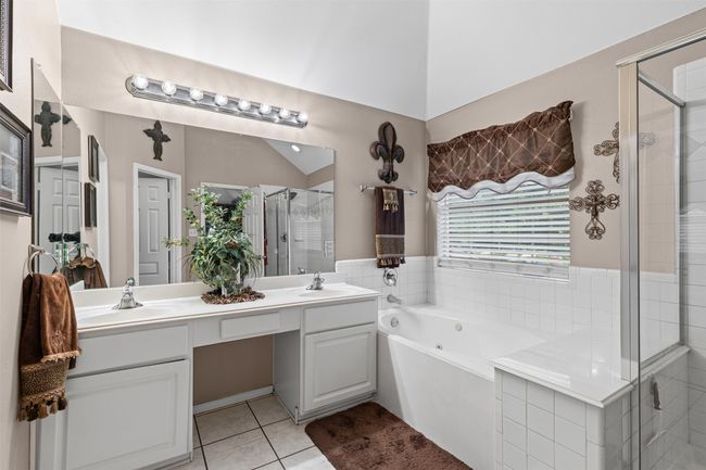 332 Carriage Ln, House other with 4 bedrooms, 3 bathrooms and null parking in Saginaw TX | Image 24
