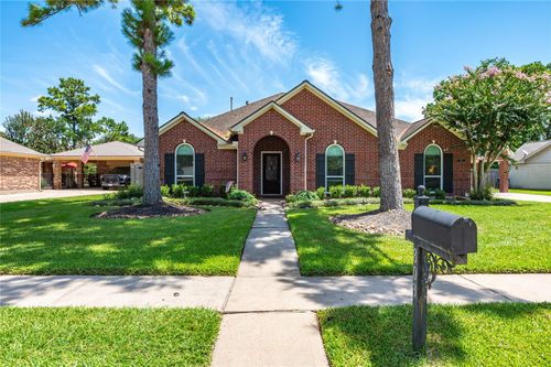 803 Hackberry Ln, Friendswood, TX, 77546-3544 | Card Image