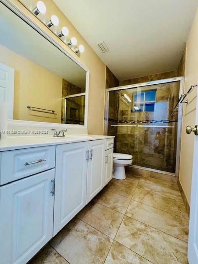495 Carrington Ln, House other with 4 bedrooms, 3 bathrooms and null parking in Weston FL | Image 7
