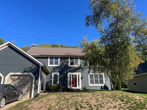 1497 Golf View Dr, River Falls, WI, 54022-2575 | Card Image