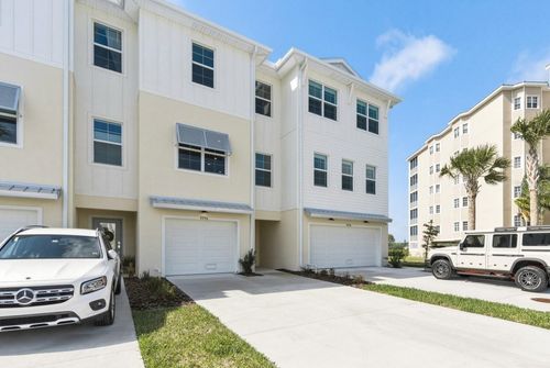 9996 Key Haven Rd, SEMINOLE, FL, 33777-3816 | Card Image